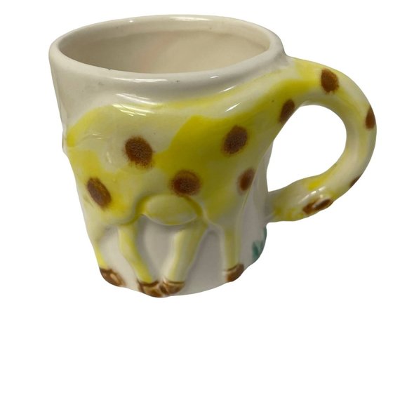 Vintage Childrens Giraffe Mug Cup Animal Drinking Handled Plastic Small 3" - Picture 1 of 7